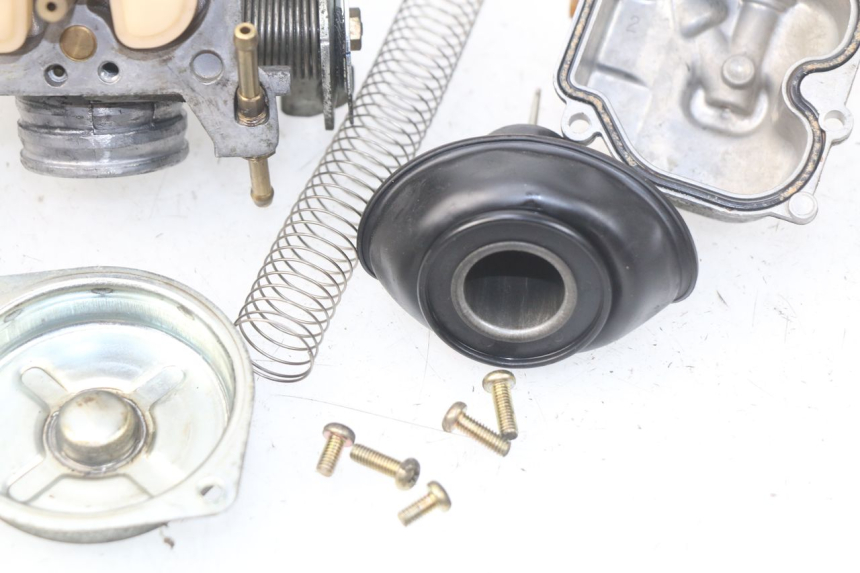 photo de VERGASER HONDA SES DYLAN 125 (2002 - 2006) - Kennzeichnungen und Originalreferenzen