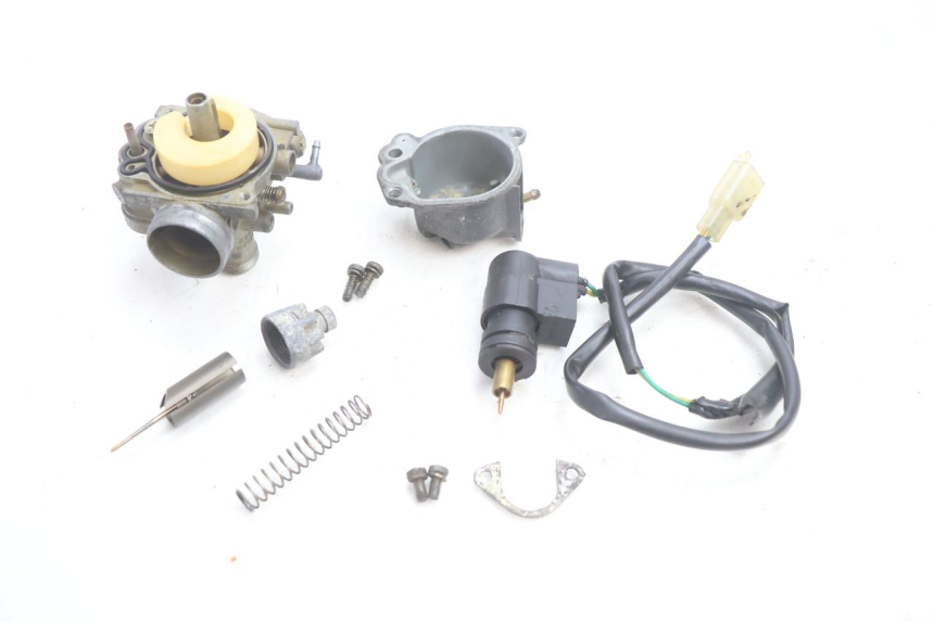 photo de VERGASER PEUGEOT SPEEDFIGHT 2 AC 50 (2000 - 2009) - Oberflächenzustand und Material