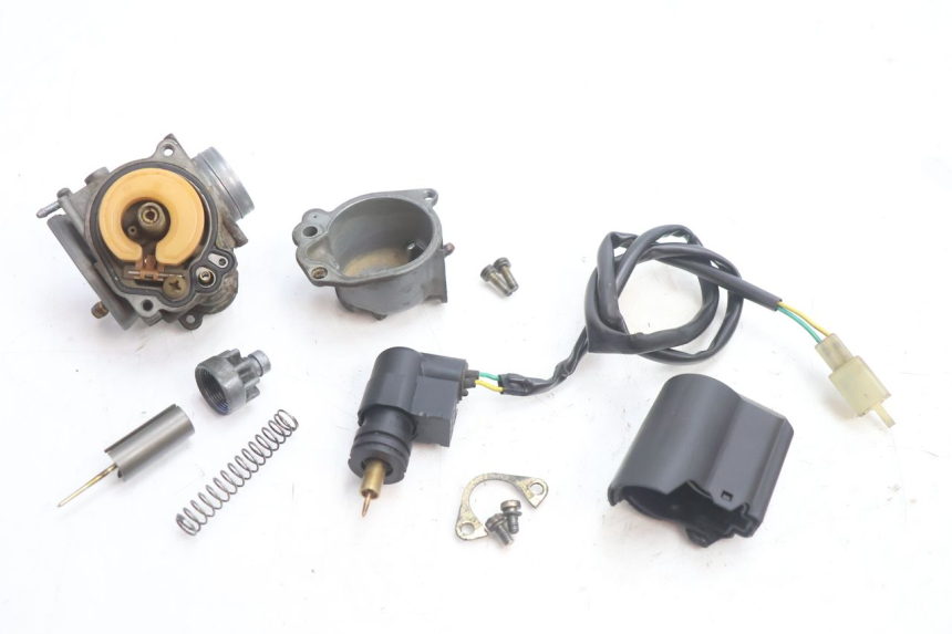 photo de VERGASER PEUGEOT SPEEDFIGHT LC 50 (1996 - 2002) - Oberflächenzustand und Material