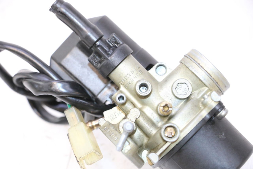 photo de VERGASER PEUGEOT SPEEDFIGHT LC 50 (1996 - 2002) - Oberflächenzustand und Material