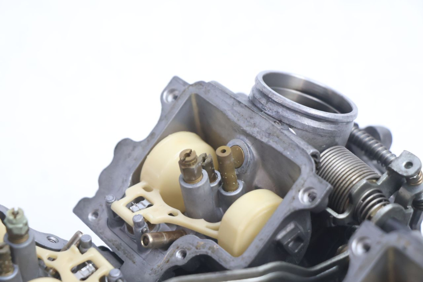 photo de VERGASER HONDA ST PAN EUROPEAN 1100 (1990 - 2002) - Detaillierte Sichtprüfung