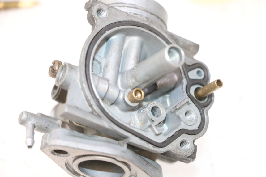 photo de VERGASER PEUGEOT TREKKER 50 (1995 - 2004) - Profilansicht des Ersatzteils