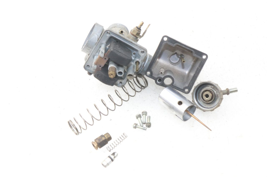 photo de VERGASER YAMAHA TW 125 (1998 - 2002) - Oberflächenzustand und Material