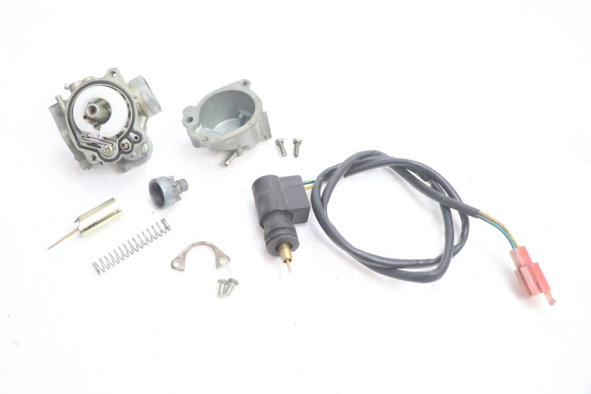 photo de VERGASER PEUGEOT VIVACITY 50 (1998 - 2003) - Details der Befestigungspunkte
