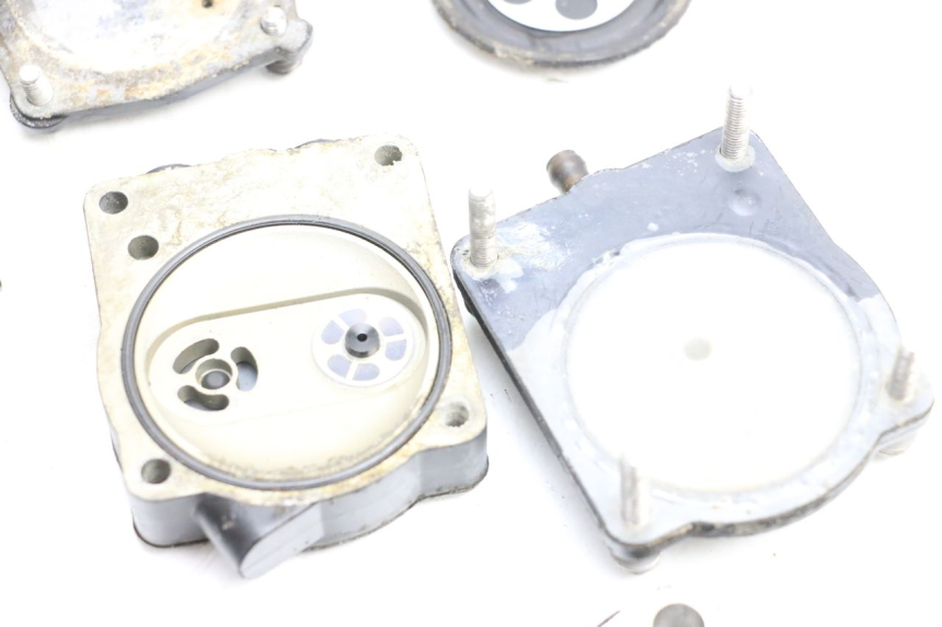 photo de VERGASER YAMAHA WAVE RUNNER GP R 1200 (2000 - 2003) - Detailansicht des Bauteils