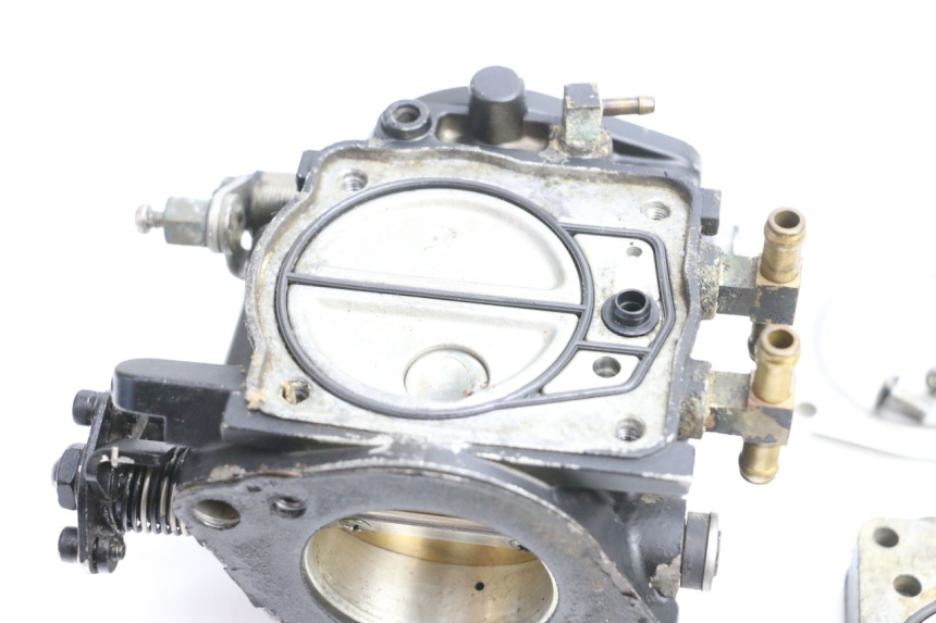 photo de VERGASER YAMAHA WAVE RUNNER GP R 1200 (2000 - 2003) - Geprüftes Gebrauchtteil