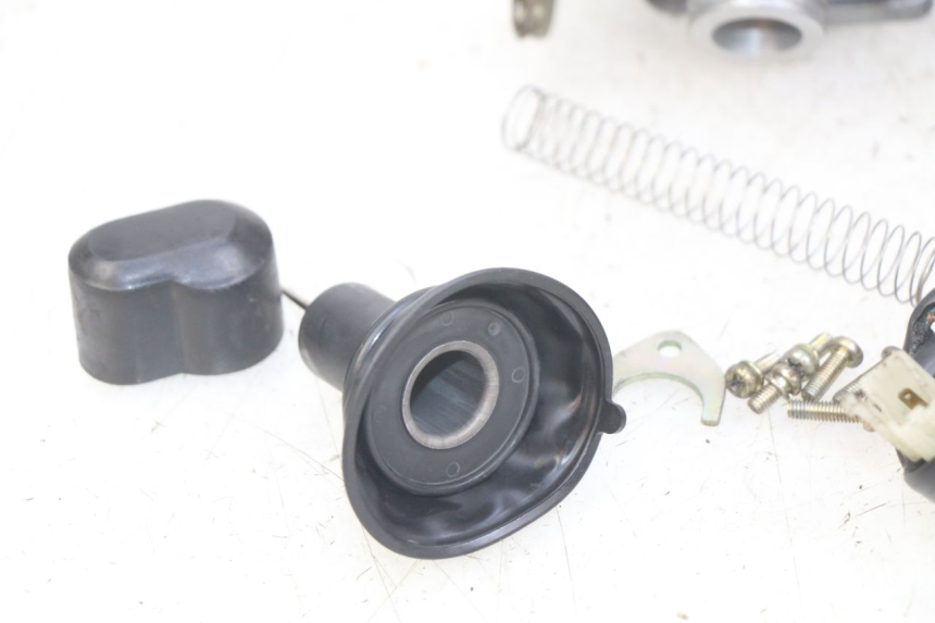 photo de VERGASER SYM X-PRO 4T 50 (2014 - 2021) - Kennzeichnungen und Originalreferenzen