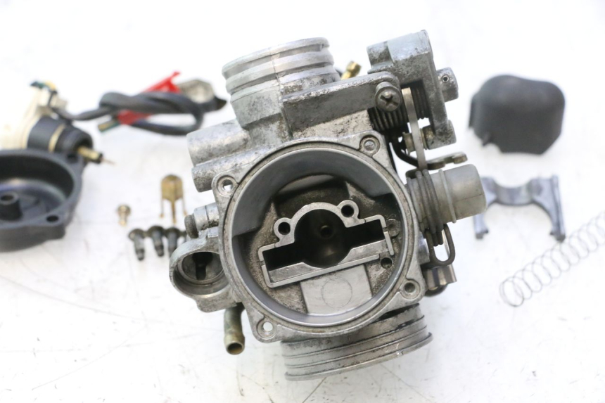 photo de VERGASER PIAGGIO X9 EVOLUTION 125 (2003 - 2007) - Charakteristische Merkmale