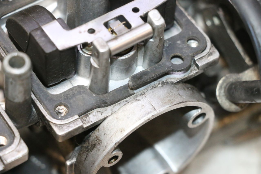 photo de VERGASER YAMAHA XJR 1300 (1998 - 2002) - Kennzeichnungen und Originalreferenzen