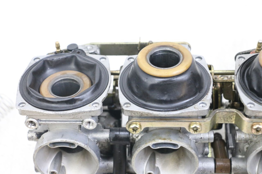 photo de VERGASER YAMAHA XJS DIVERSION 600 (1997 - 1999) - Zoom auf Gebrauchszustand