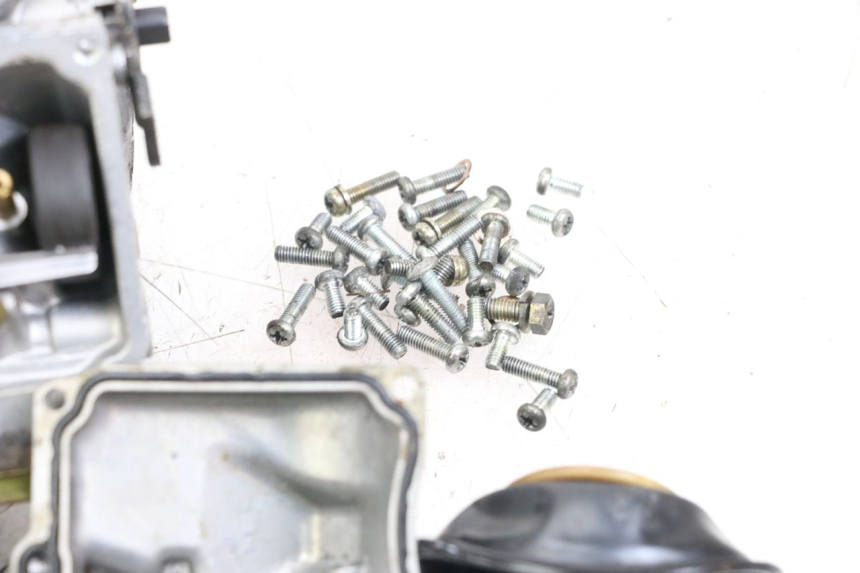 photo de VERGASER YAMAHA XJS DIVERSION 600 (1997 - 1999) - Details der Befestigungspunkte