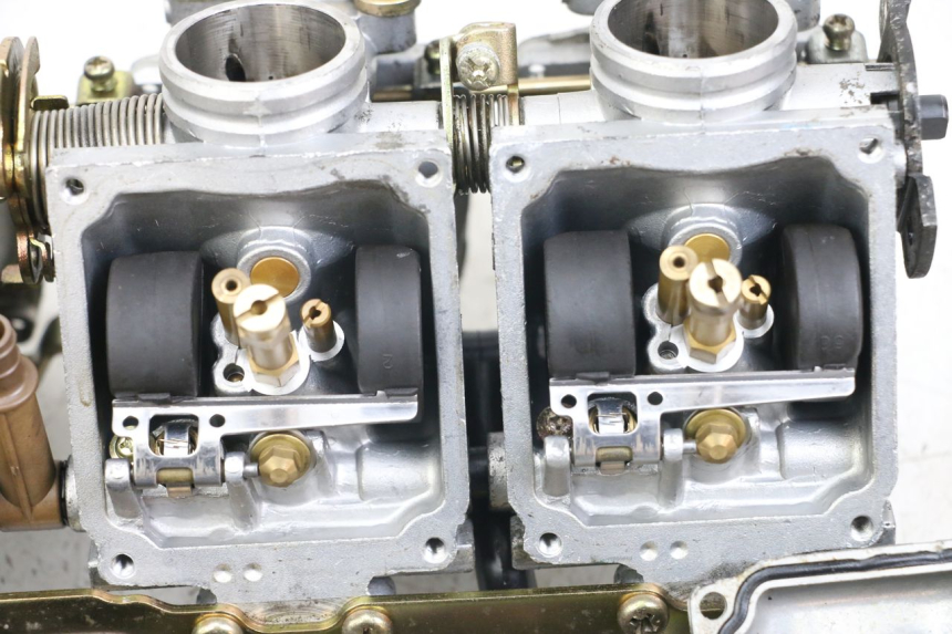 photo de VERGASER YAMAHA XJS DIVERSION 600 (1997 - 1999) - Charakteristische Merkmale