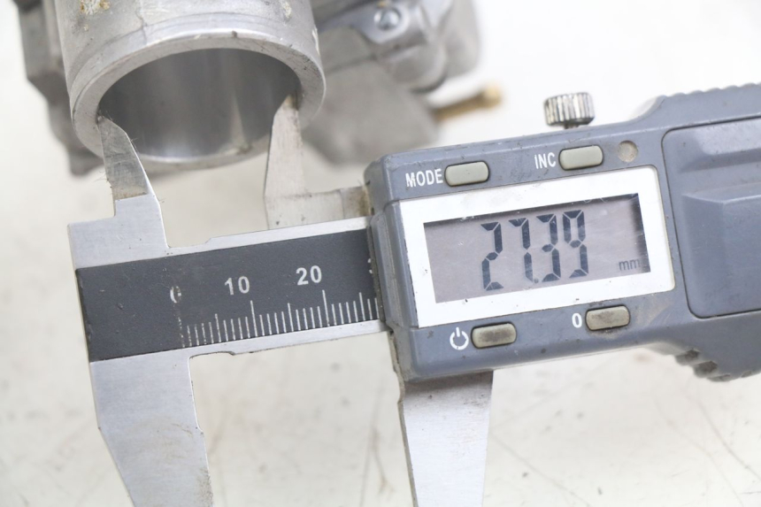 photo de VERGASER PEUGEOT XP6 50 (1997 - 2003) - Alternative Perspektive