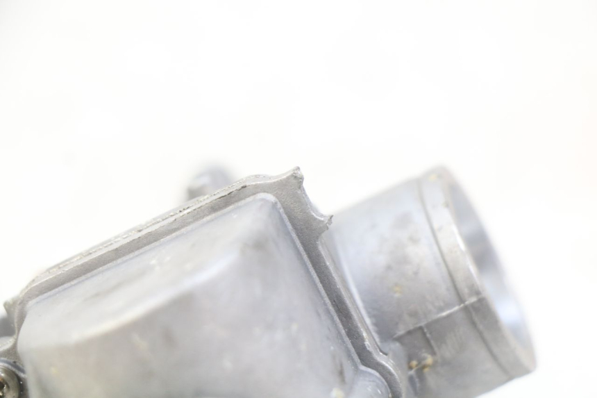 photo de VERGASER PEUGEOT XP6 50 (1997 - 2003) - Oberflächenzustand und Material