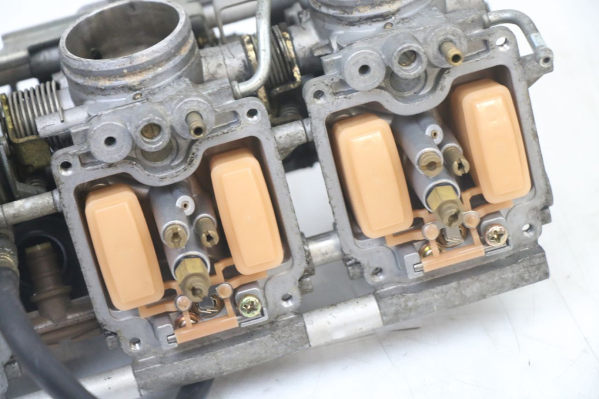 photo de VERGASER YAMAHA FZS FAZER 600 (2001 - 2003) - Weitere Ansicht des Artikels