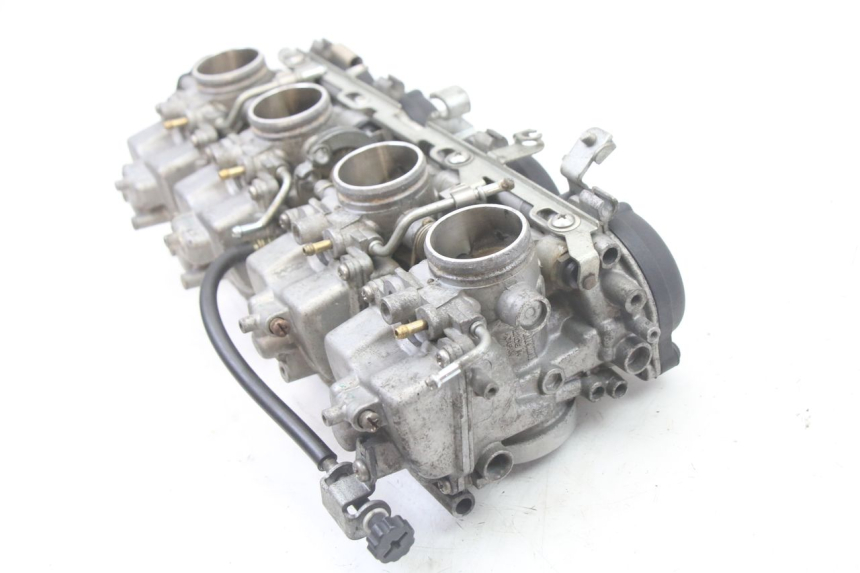 photo de VERGASER YAMAHA FZS FAZER 600 (2001 - 2003) - Technische Nahaufnahme