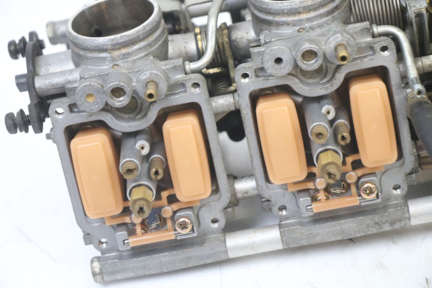 photo de VERGASER YAMAHA FZS FAZER 600 (2001 - 2003) - Kennzeichnungen und Originalreferenzen