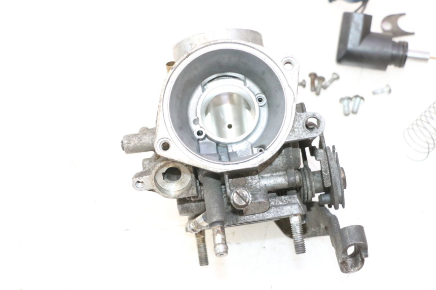 photo de VERGASER YAMAHA YP MAJESTY 125 (2002 - 2006) - Alternativer Blickwinkel