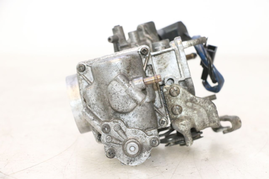 photo de VERGASER YAMAHA YP MAJESTY 125 (2002 - 2006) - Details der Befestigungspunkte