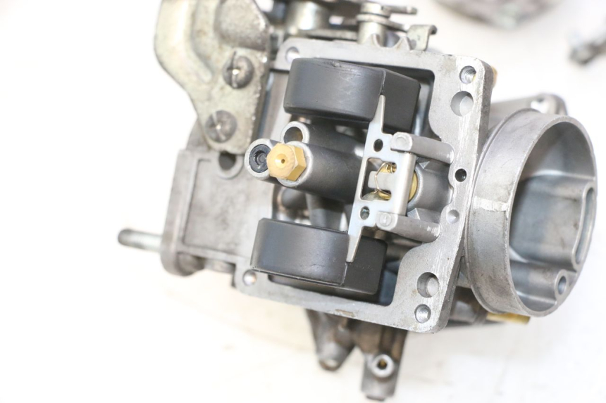 photo de VERGASER YAMAHA YP MAJESTY 125 (2007 - 2010) - Hochauflösende Nahaufnahme