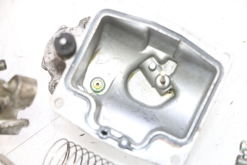 photo de VERGASER YAMAHA YP MAJESTY 125 (2007 - 2010) - Alternativer Blickwinkel