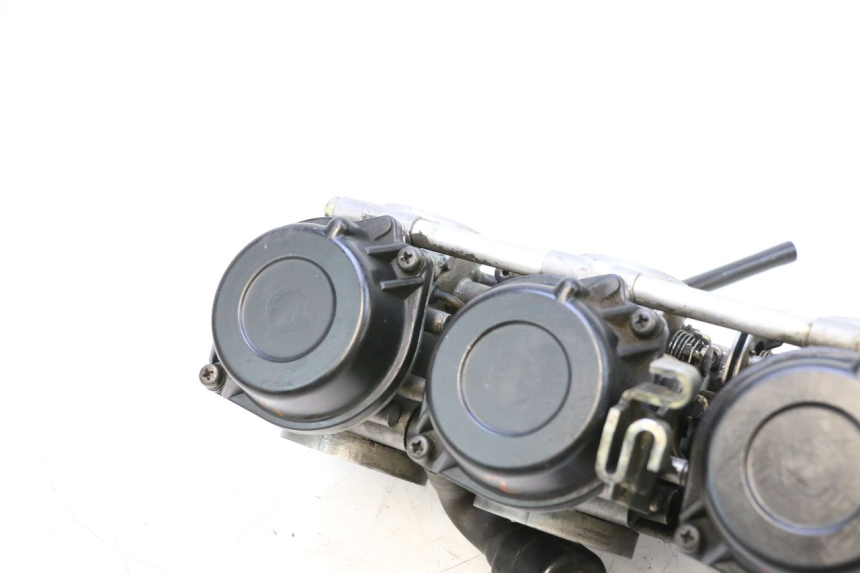 photo de VERGASER YAMAHA YZF R GENESIS 750 (1993 - 1998) - Zoom auf Komponenten