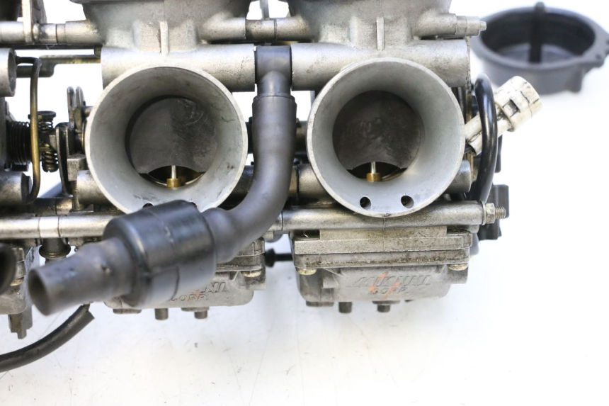 photo de VERGASER YAMAHA YZF R GENESIS 750 (1993 - 1998) - Fokus auf die Struktur