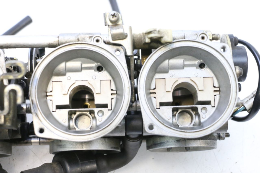 photo de VERGASER YAMAHA YZF R GENESIS 750 (1993 - 1998) - Detailansicht des Bauteils