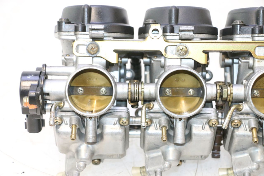 photo de VERGASER KAWASAKI ZX-6R ZX6R 600 (2000 - 2002) - Fokus auf die Struktur