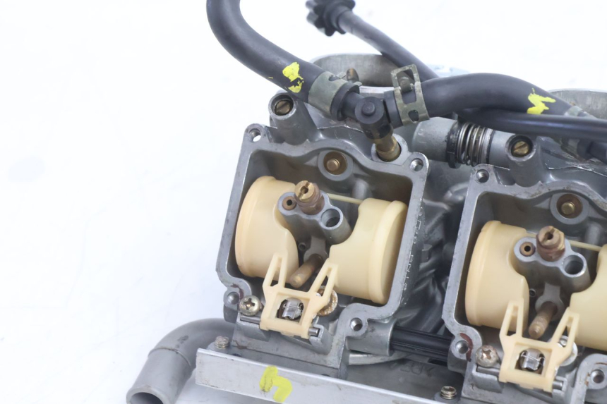 photo de VERGASER KAWASAKI ZZR 600 (1995 - 2004) - Weitere Ansicht des Artikels