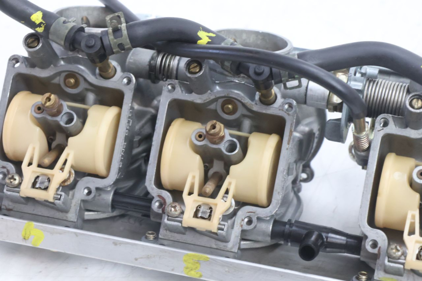 photo de VERGASER KAWASAKI ZZR 600 (1995 - 2004) - Charakteristische Merkmale