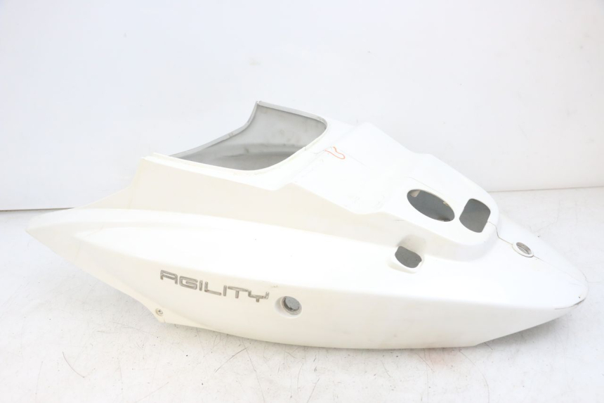 photo de HECKVERKLEIDUNG KYMCO AGILITY 4T 50 (2018 - 2022) - Fokus auf die Struktur