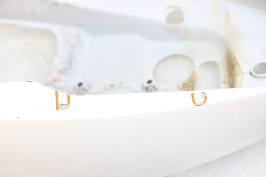 photo de HECKVERKLEIDUNG KYMCO AGILITY 4T 50 (2018 - 2022) - Details der Befestigungspunkte