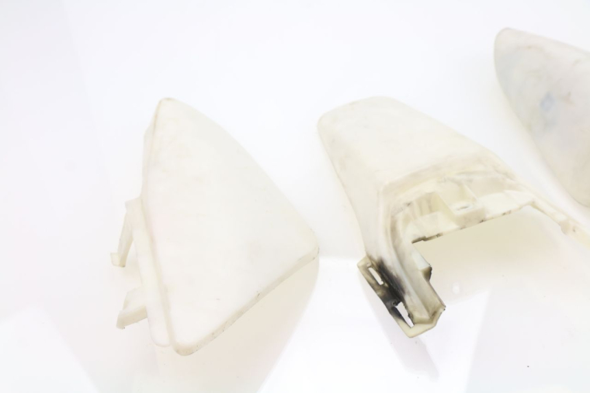 photo de HECKVERKLEIDUNG APOLLO DIRT BIKE 125 (2010 - 2018) - Oberflächenzustand und Material