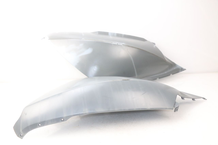 photo de HECKVERKLEIDUNG APRILIA ATLANTIC 125 (2003 - 2009) - Hauptansicht