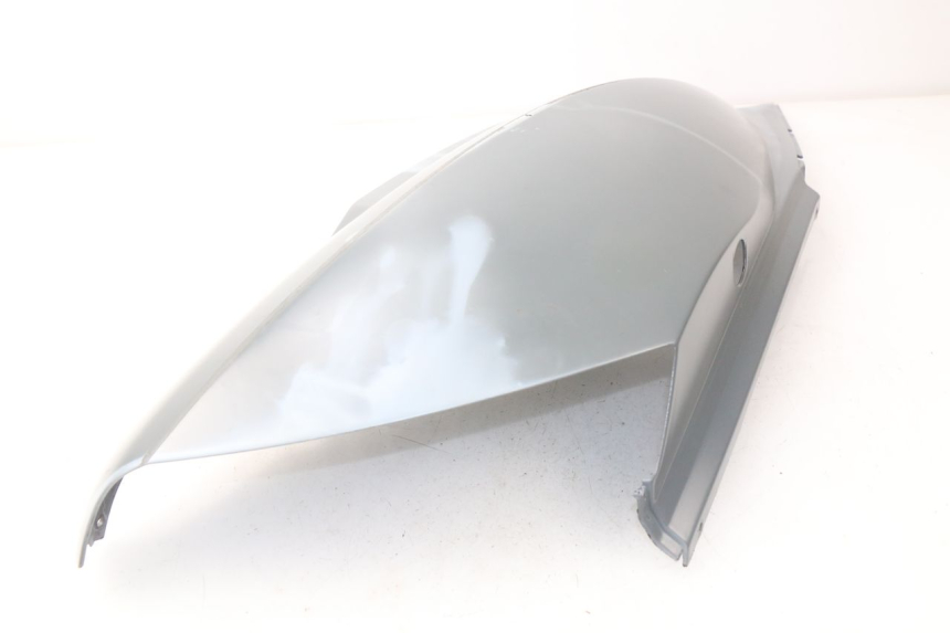 photo de HECKVERKLEIDUNG APRILIA ATLANTIC 125 (2003 - 2009) - Details der Befestigungspunkte