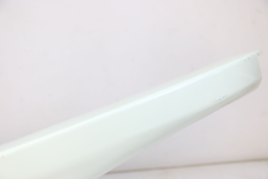 photo de HECKVERKLEIDUNG BMW C1 125 (2000 - 2003) - Detaillierte Sichtprüfung