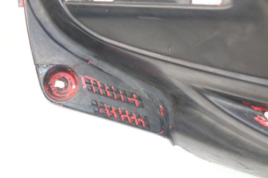 photo de HECKVERKLEIDUNG YAMAHA BW'S 50 (1999 - 2003) - Fokus auf die Struktur