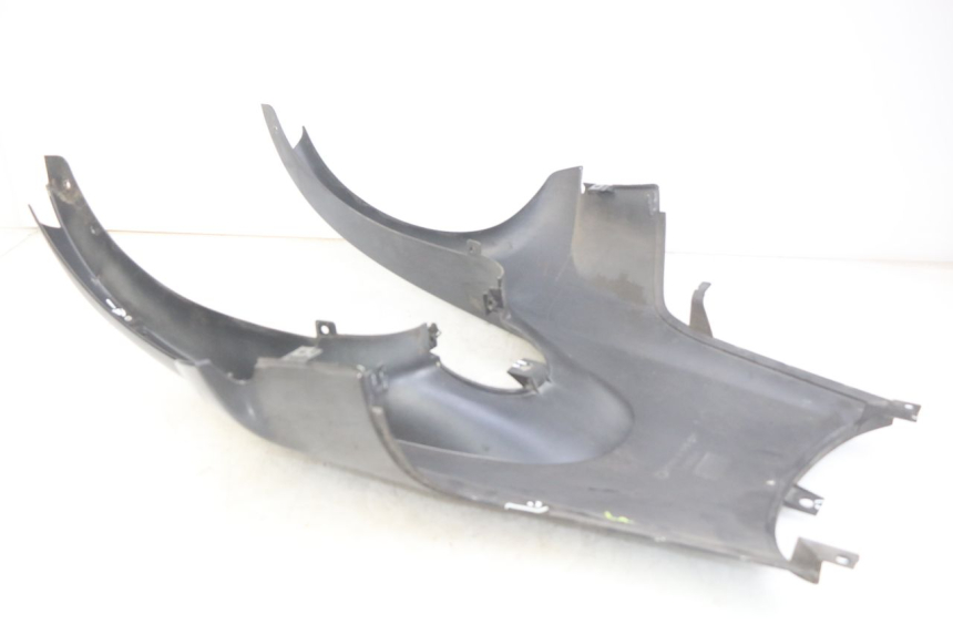 photo de HECKVERKLEIDUNG BMW C1 125 (2000 - 2003) - Kennzeichnungen und Originalreferenzen