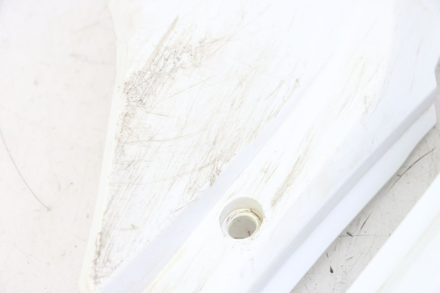 photo de HECKVERKLEIDUNG HONDA CRF-F CRF F 110 (2019 - 2022) - Technische Nahaufnahme