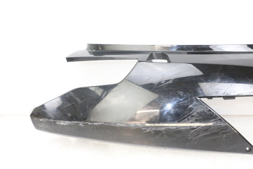 photo de HECKVERKLEIDUNG KYMCO DINK 4T 50 (2007 - 2018) - Fokus auf die Struktur