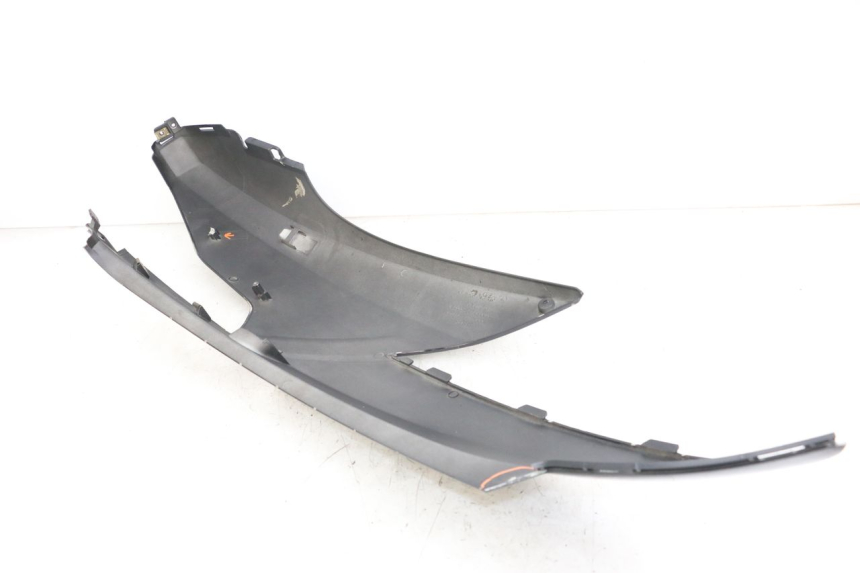 photo de HECKVERKLEIDUNG KYMCO DINK 4T 50 (2007 - 2018) - Oberflächenzustand und Material