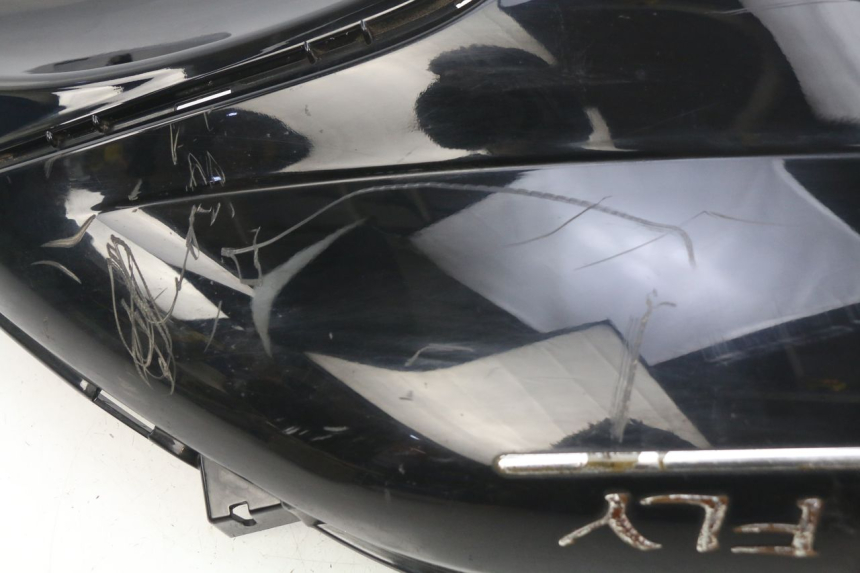 photo de HECKVERKLEIDUNG PIAGGIO FLY 2T 50 (2004 - 2017) - Zoom auf Komponenten