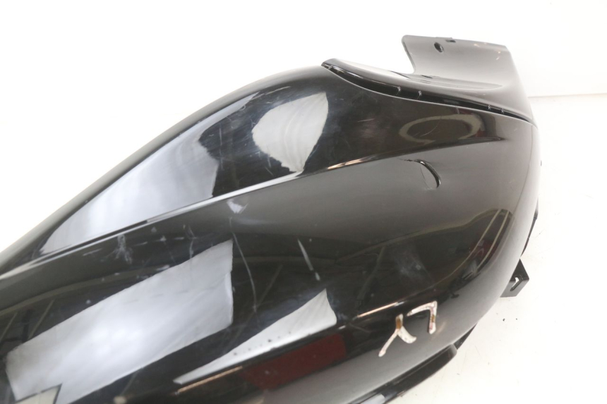 photo de HECKVERKLEIDUNG PIAGGIO FLY 2T 50 (2004 - 2017) - Oberflächenzustand und Material