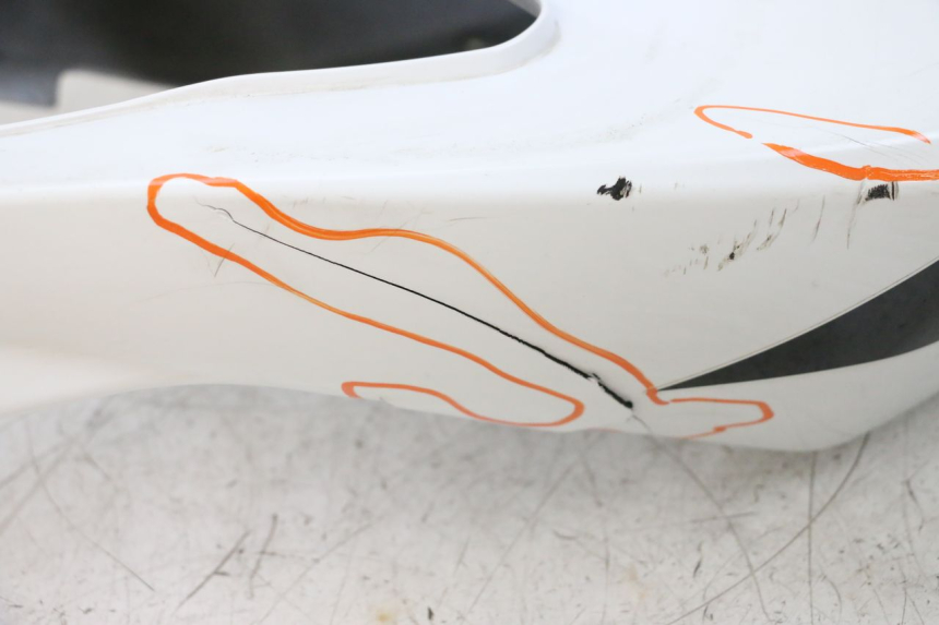 photo de HECKVERKLEIDUNG SUZUKI GSXR GSX-R 1000 (2003 - 2004) - Hochauflösende Nahaufnahme