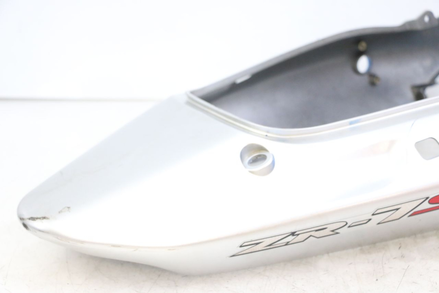 photo de HECKVERKLEIDUNG KAWASAKI ZR7 ZR-7 S 750 (1999 - 2004) - Hochauflösende Nahaufnahme