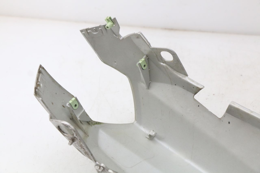 photo de HECKVERKLEIDUNG PEUGEOT KISBEE 2T 50 (2010 - 2017) - Charakteristische Merkmale