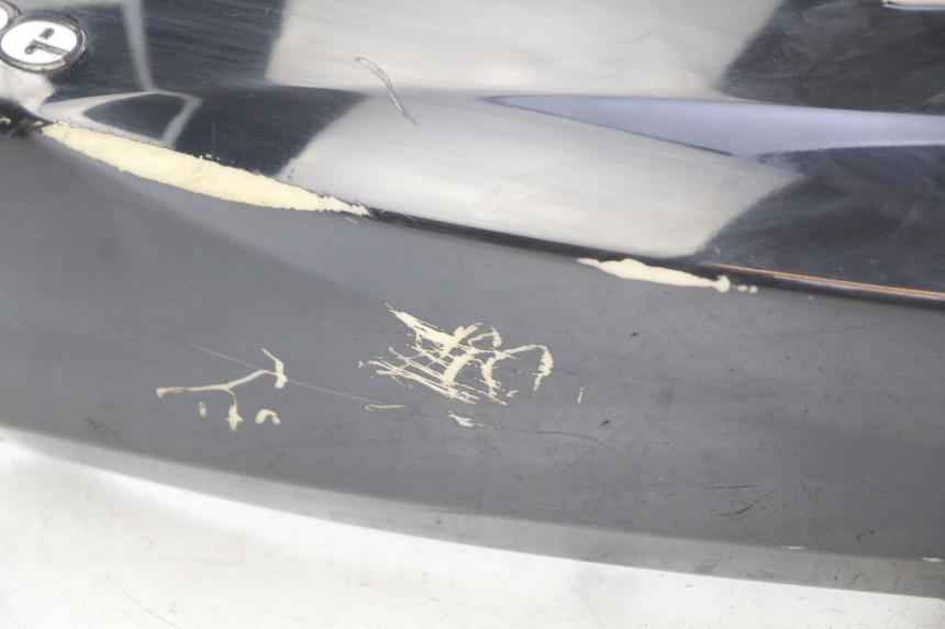 photo de HECKVERKLEIDUNG PEUGEOT KISBEE 4T 50 (2010 - 2017) - Details der Befestigungspunkte