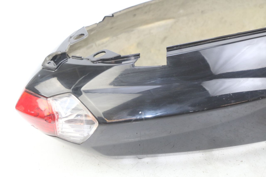 photo de HECKVERKLEIDUNG PEUGEOT KISBEE 4T 50 (2010 - 2017) - Kennzeichnungen und Originalreferenzen