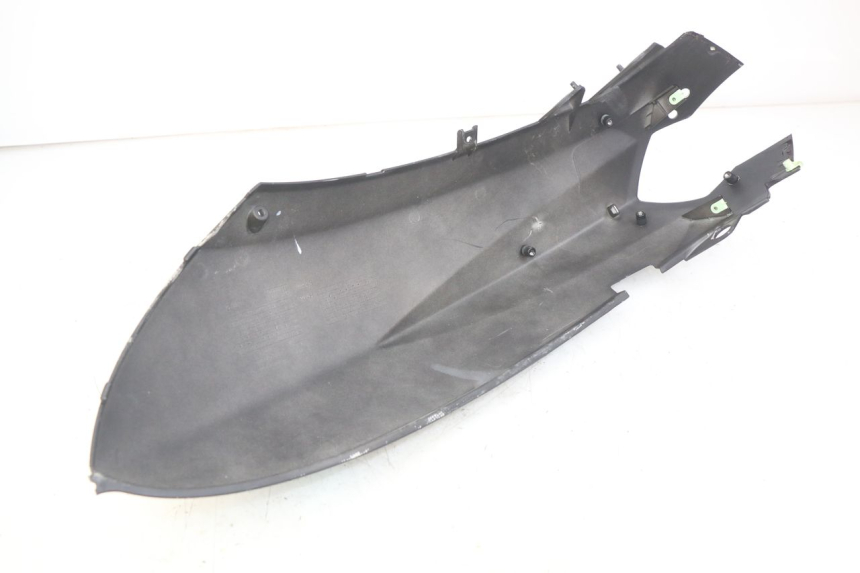 photo de HECKVERKLEIDUNG PEUGEOT KISBEE 4T 50 (2018 - 2022) - Charakteristische Merkmale